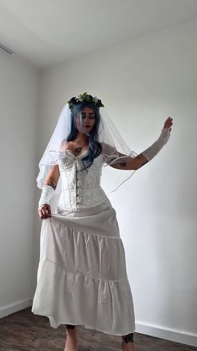 Innocent beauty transforms into a seductive vixen