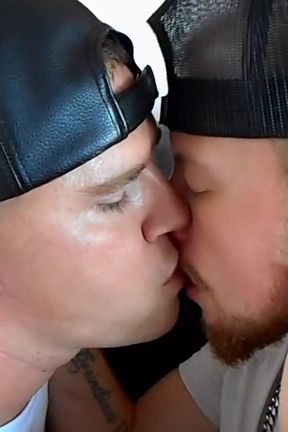 Hot Gay Kissing with Jc &amp; Leo