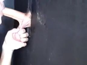 Straight guy in gloryhole