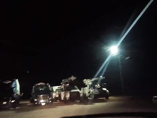 BOUT SCREW THIS FLOOZY AT THA TRUCK STOP!!!!