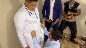 yuri gaucho - profissonais fodendo o cliente e garantindo o bonus do mes - sexo gay parodia - sexo interracial brasil