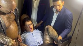 yuri gaucho - profissonais fodendo o cliente e garantindo o bonus do mes - sexo gay parodia - sexo interracial brasil