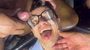 yuri gaucho - profissonais fodendo o cliente e garantindo o bonus do mes - sexo gay parodia - sexo interracial brasil
