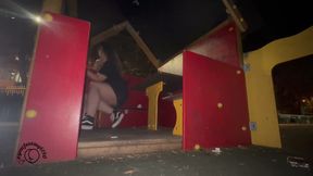 Giantess Farting in Tiny House