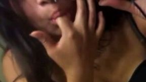This kinky webcam model is finger banging her muff like mad