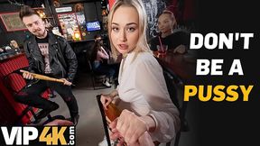 VIP4K. I'_m brave enough to fuck a stranger in the bar