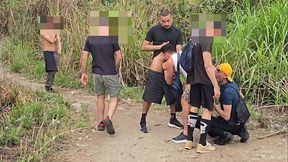 OFERECI MEU CU PARA 10 HOMENS NO PARQUE