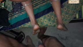 Indian desi hauswaif Rani bhabhi ki chudayi devar ne bhabhi ko ghodi bana ke choda