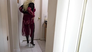 Caught watching stepmom in the bathroom and she likes it!