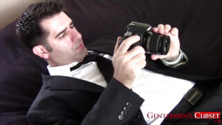 Mastürbasyon, ayaklar – büyük penisli eşcinsel fahişeler anüslerinden sikiliyor