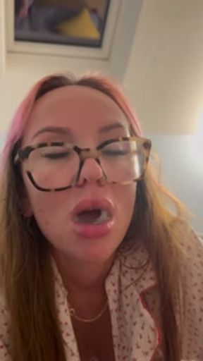 Watch me play with daddy’s cum in my mouth 💕