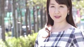 Explore Kazuna Tsukihara's Debut as a Committed Wife: Exclusive Documentation Shoots