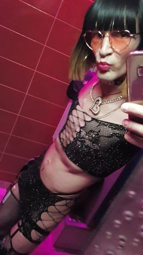 🎶P e t i t.. bonhoOOOMme ... VaneSsaBiTCHx AMPHibiSauNa⁰&sup1;⁷ PariSChienneTrvprod⁷⁵
