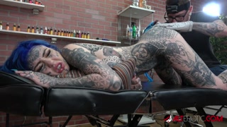 Amber Luke gets a asshole tattoo and a good fucking