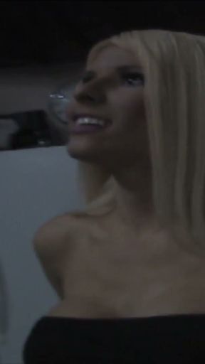 Heisse Blondine mit Mega Titten gefickt   Clip 1