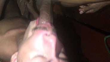 novinho de 18 anos com pau de 22 cm