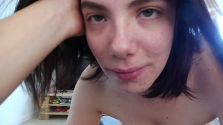 18 Years Old Teen Girl giving Close Up Blowjob