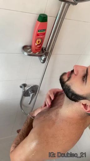 Straight daddy caught jerking off in the shower