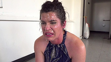 Stepmom's awkward viagra accident = taboo creampie