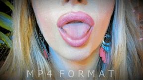 Lip Licking Swirls (HD) MP4