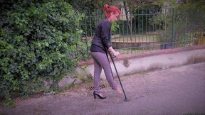 Grace sulla sedia a rotelle - Grace: girl on wheelchair (Wheelchairs; Crutches; Pantyhose, 1080p Version)