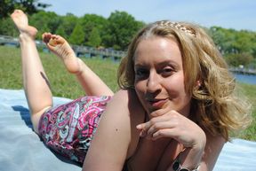 Nadia's Picnic Tease - A Playful Invitation