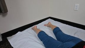 Venus tries light ballbusting in the pose (1080)