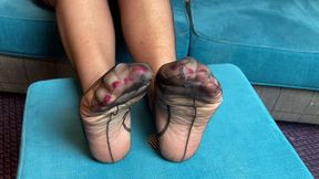 Mrs Mature Feet Shows of Her Soles and Toes in Sheer Ff Stockings