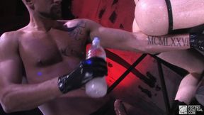 Fistpack 30 - 3 Fists in Paris