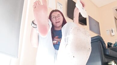 JOI - German Jerk off instuction - Barefeet and cuckold dirtytalk