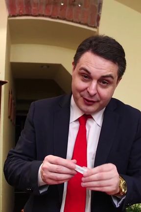 Andrea Dipre adventures - Eat food from girl