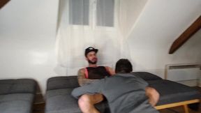 david valentin se fait peter la bouche par romeo davis