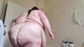 Shower jiggles and washing