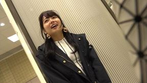 2025年デビューの新人女優18才 デビュー前の黒歴史映像 プロデューサーのクンニに耐え続ける一部始終