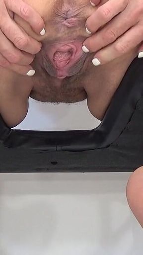 Solo Mature Busty Aunt with Pissing