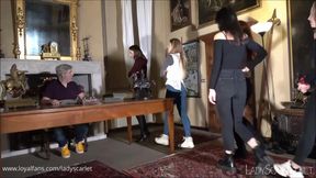 LADY SCARLET - THE FEMDOM CASTLE - TRAMPLING & SLAPPING THE BOSS - FULL CLIP hd - CALPESTANDO E SCHIAFFEGGIANDO IL CAPO