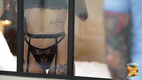 Naomi Ricci, sublime blonde, offers herself a nice cock for her first