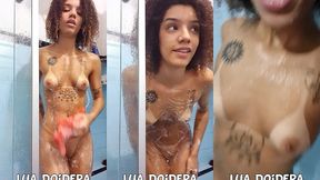 eu tomando banho gravei me exibindo e dancando sem o jr saber