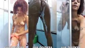 eu tomando banho gravei me exibindo e dancando sem o jr saber