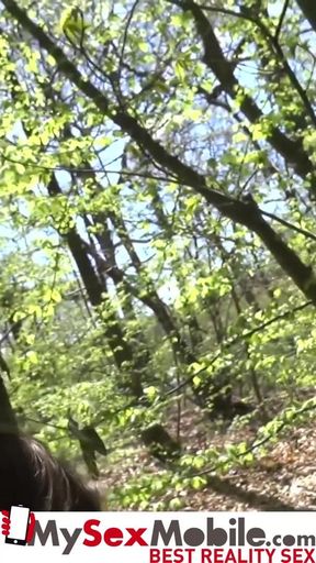 Outdoor fuck with nice French girl Beatrice - MySexMobile