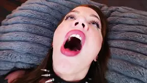 Evelyn enjoys A2M while caught in some hot anal action