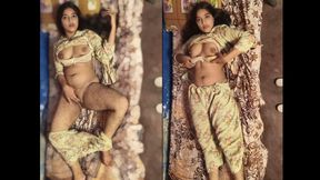 Desi sexy teen girl showing nudes for bf on video call pussy fucking