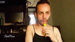 Fleshy facehole fetish