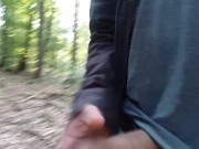 masturbation dans les bois main droite et main gauche