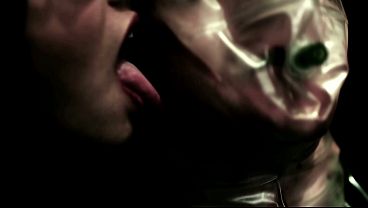 Franki Meets The Kinky Man She'_s Been Dreaming Of