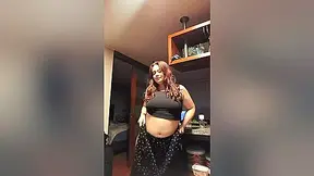 Nicole Passat Has Gained Weight And Shows Your Her Meaty Pussy And Thick Body
