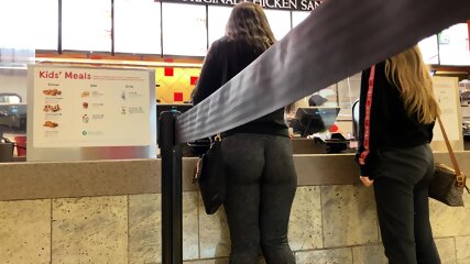 Friday night mall GF candid ass