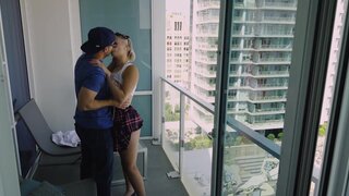 Round ass hottie gets fucked in a hotel room... real hard