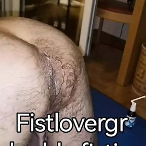 fistlovergr double fisting hole