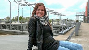 gua21 Walking in black boots (mp4-HD)